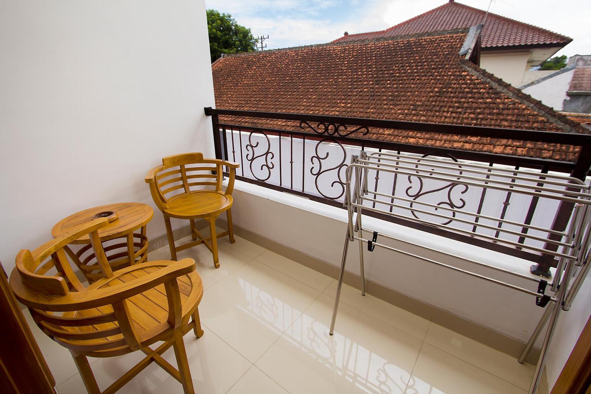 Banua Raya Homestay Jogjakarta Buitenkant foto